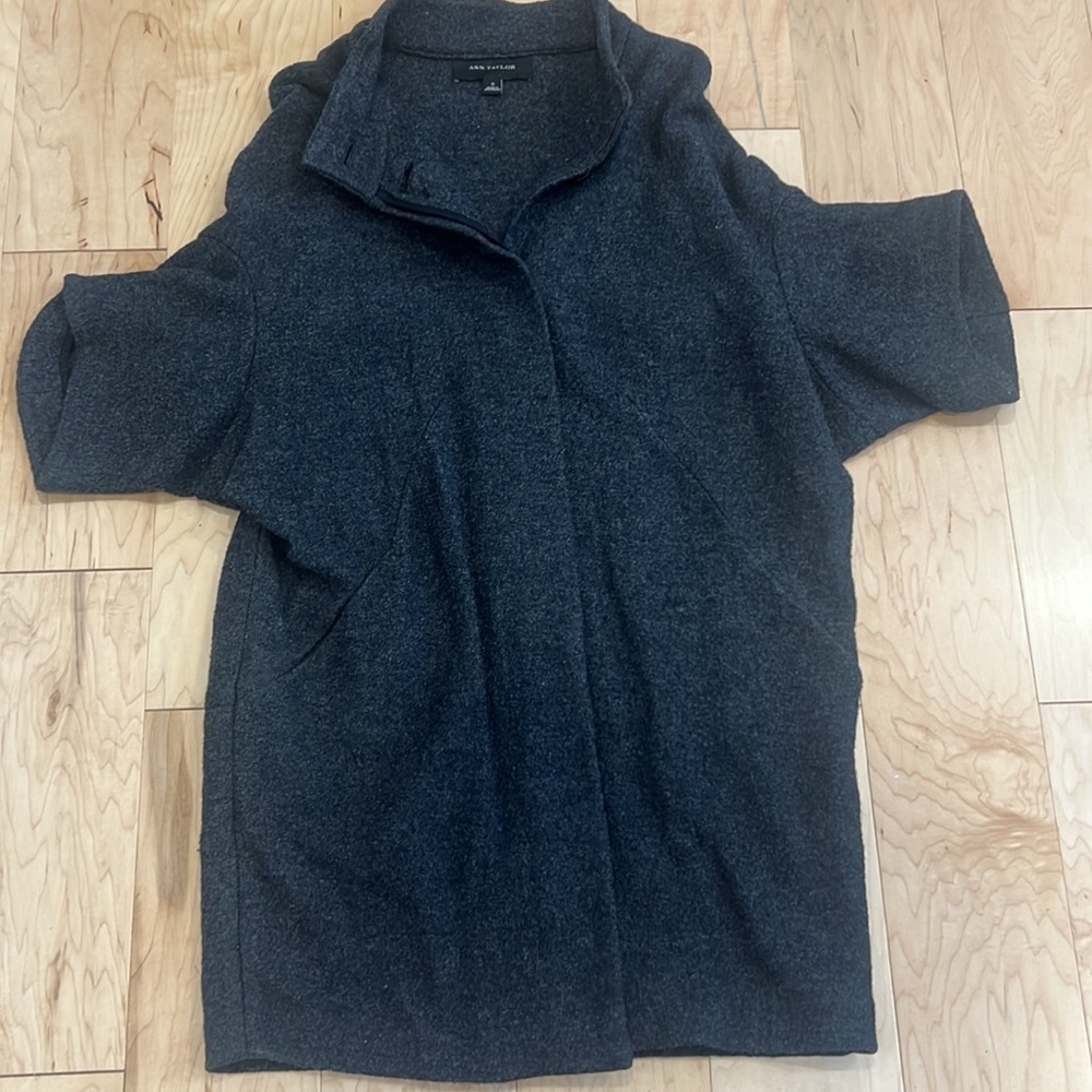 ANN TAYLOR chic coat